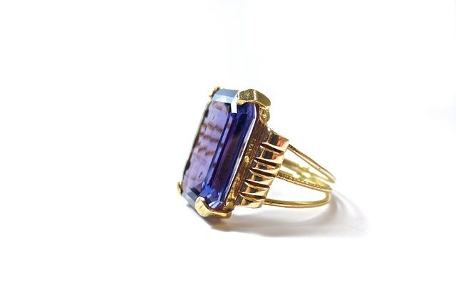 Other purple jewelry